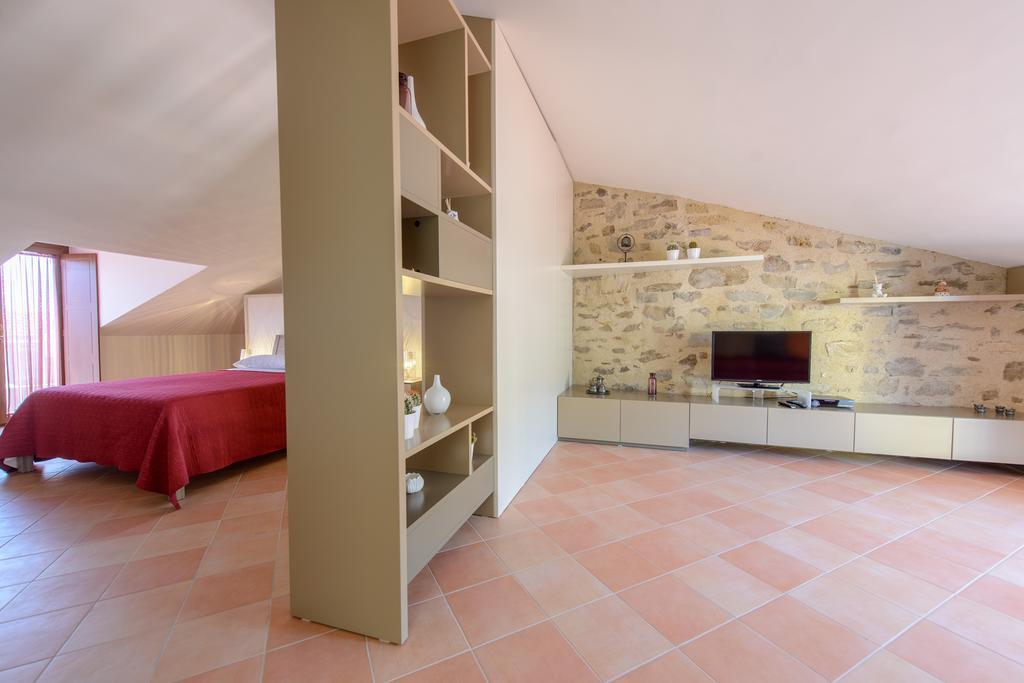 אוליאסטרו צ'ילנטו La Bifora B&B חדר תמונה